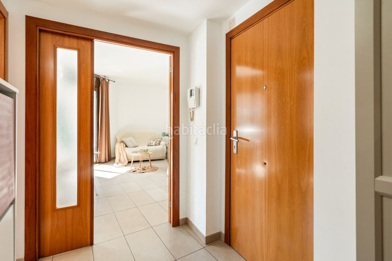 Foto fecb0126-132f-464a-b2a6-c29f74f47458. Pis amb calefacció piscina a Torre - Sana Terrassa