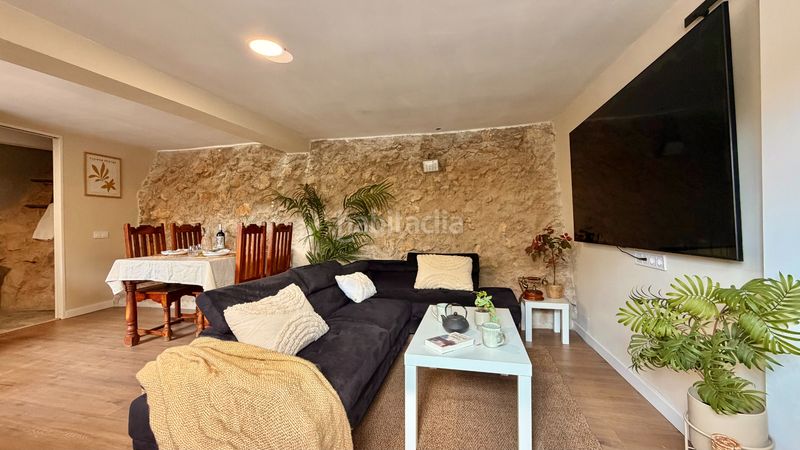 Foto d44d6581-5fdb-4021-8cad-e3c7e6607852. Casa amb xemeneia calefacció aparcament a Pont d´Armentera (El)