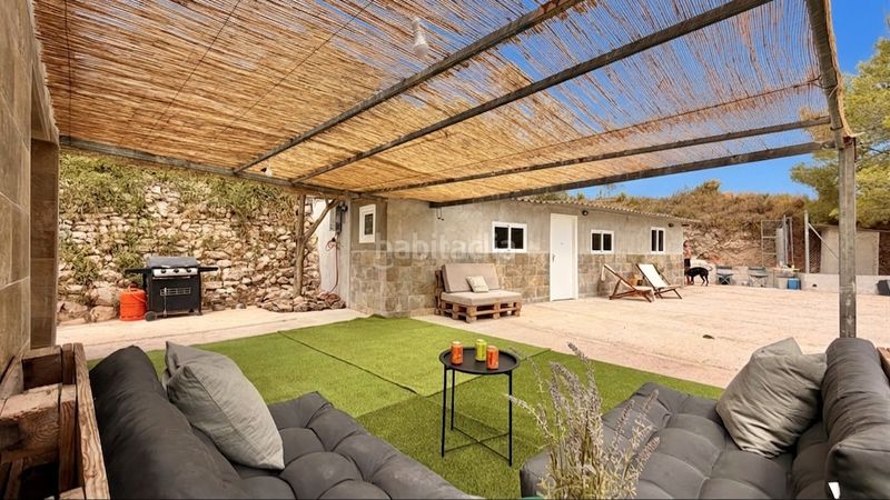 Foto f421fe98-4281-40e4-8c2f-439a1ff5255c. Casa amb xemeneia calefacció aparcament a Pont d´Armentera (El)