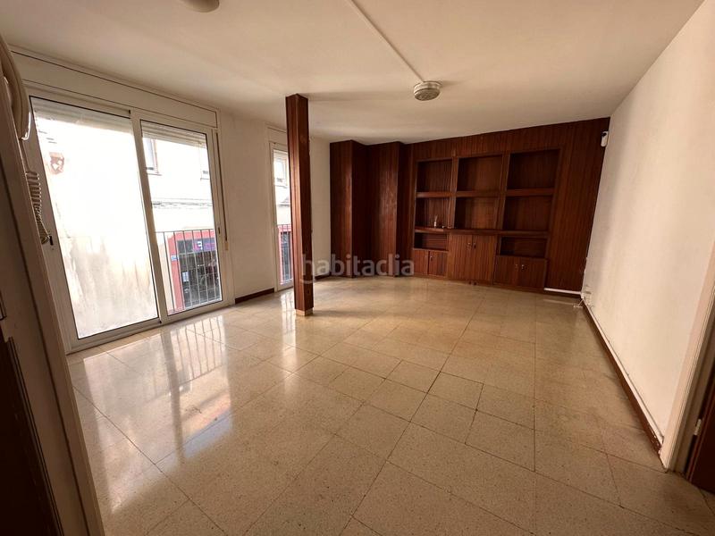 Foto f16f14c7-e06a-4aed-a055-66428d8345e6. Piso  soleado, amplio con patio en el barri Centre de l'hospitalet en Hospitalet de Llobregat (L´)