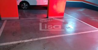Parking coche  Carrer de la indstria. A la venta plaza de parking en sagrada familia