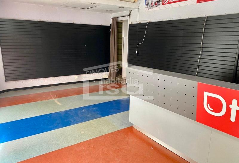 Foto 3c266eaa-e93a-4e10-bfbd-a518b55aa3db. Local comercial a Baix Guinardó Barcelona