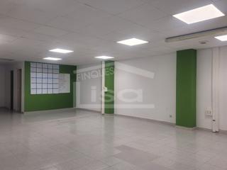 Büro  Carrer de pujades. ¡se vende amplio local/oficina en la c/ pujades con roc boronat!