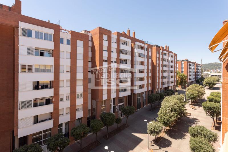 Foto 4dcef8c8-a99d-4f81-908d-653e9756ea7d. Appartamento con riscaldamento parcheggio in Sant Joan-TV3 Sant Joan Despí