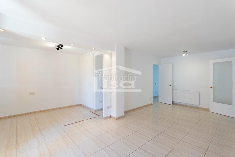 Foto 5a773c27-ffeb-405d-9fc3-b0368bd8f5c9. Appartamento con riscaldamento parcheggio in Sant Joan-TV3 Sant Joan Despí