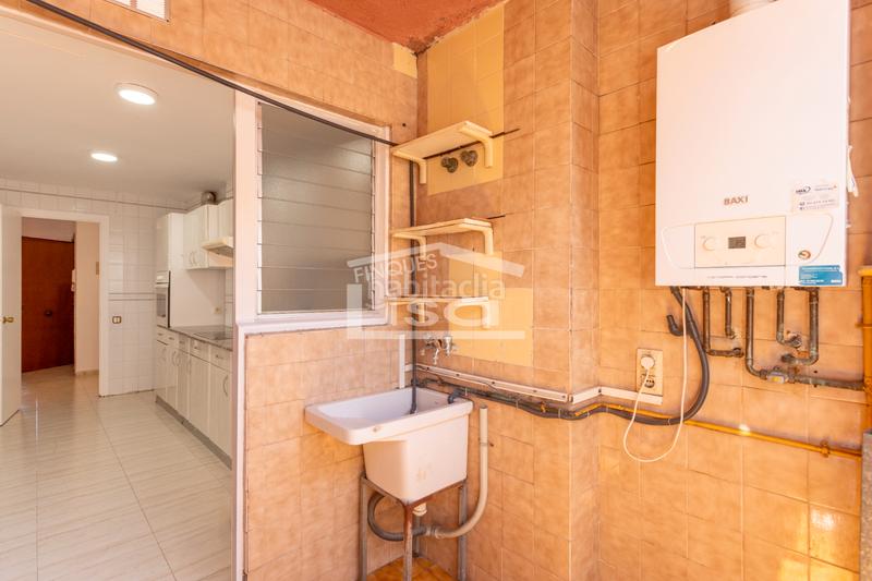 Foto 73d0de41-3a6b-472f-8acd-2906f7886cb7. Appartamento con riscaldamento parcheggio in Sant Joan-TV3 Sant Joan Despí