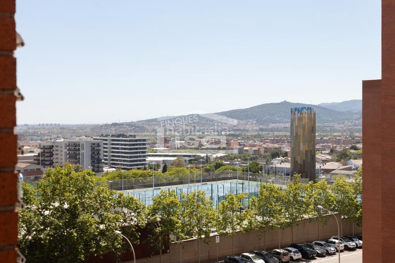 Foto 927769b3-4cb9-47c1-92fd-0f3e6ae79495. Appartamento con riscaldamento parcheggio in Sant Joan-TV3 Sant Joan Despí