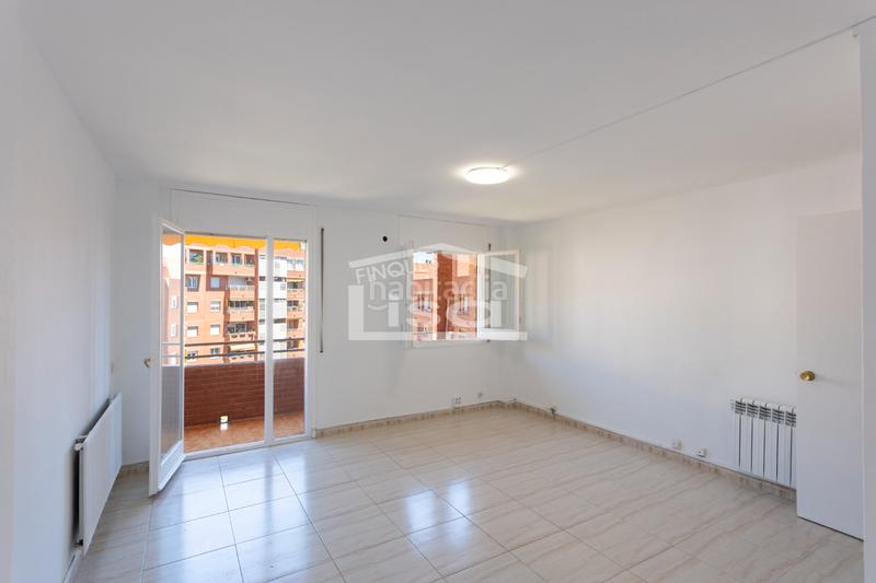 Foto d67cf9eb-02b9-417c-92ff-d92fa11ddf8e. Appartamento con riscaldamento parcheggio in Sant Joan-TV3 Sant Joan Despí