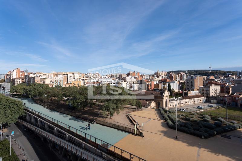 Foto 3d7ef86e-eea0-443c-8a79-0683694ed34d. Appartamento in Sants Barcelona