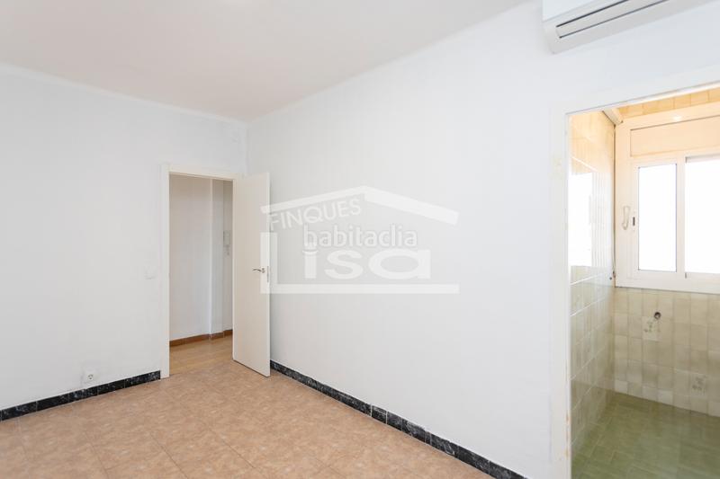 Foto 4da2fce0-12dc-4a80-9875-7ad740a4cf11. Appartamento in Sants Barcelona