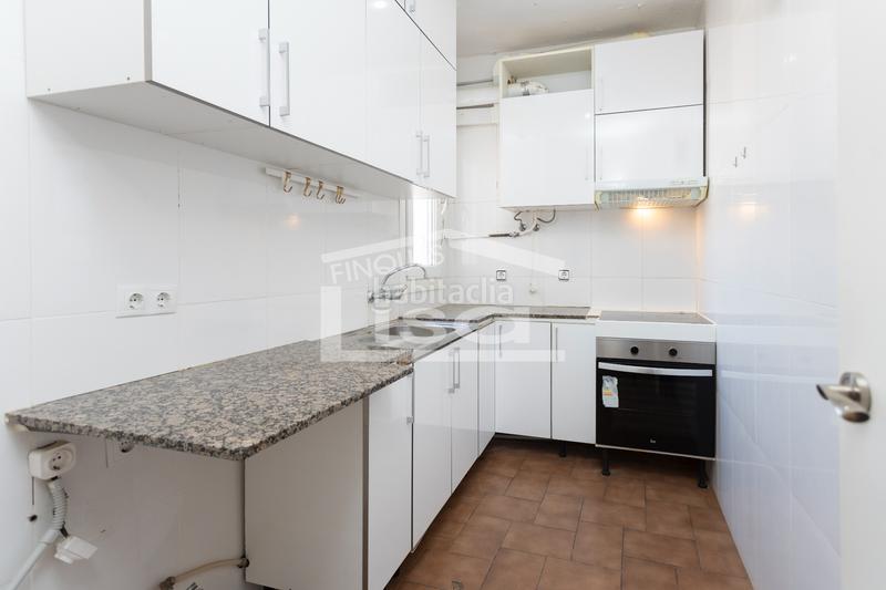 Foto bfa55b41-e598-4859-a702-18ca5bc96de9. Appartamento in Sants Barcelona