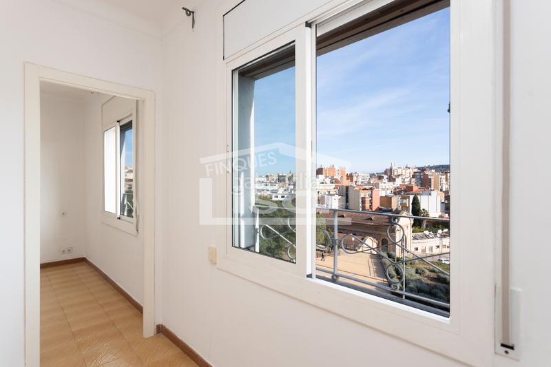 Foto c72b64c3-9980-44fe-b31a-8c678185f1af. Appartamento in Sants Barcelona