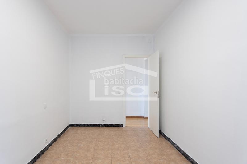 Foto c8017d6f-b8c1-4837-96fa-070a07c8ff89. Appartamento in Sants Barcelona