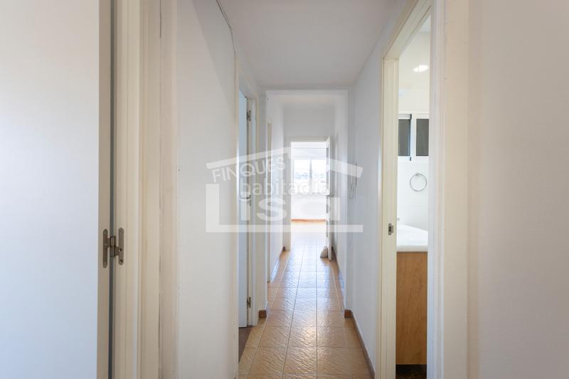 Foto ce4832c2-bf28-4767-910b-c534843492c2. Appartamento in Sants Barcelona