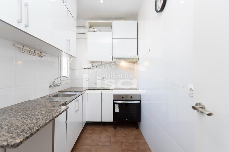 Foto f5644538-ef31-496f-b572-a1048c4e6c50. Appartamento in Sants Barcelona