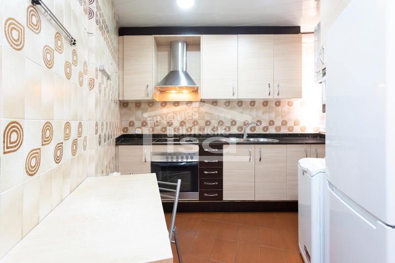 Foto 0942d34d-5d7a-4c9b-8eb6-33b2387389e5. Etagenwohnung mit heizung in Baix Guinardó Barcelona