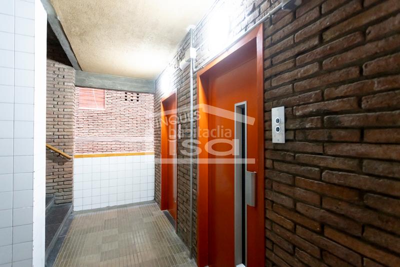 Foto 2eeb2600-4e9b-46b6-b6a8-50461443ec19. Etagenwohnung mit heizung in Baix Guinardó Barcelona