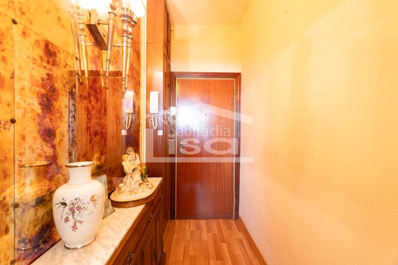 Foto b754fb82-7eaf-4407-981d-e1d5eba6c5d1. Etagenwohnung mit heizung in Baix Guinardó Barcelona