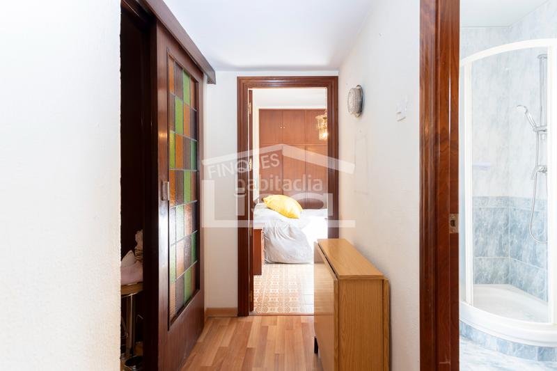 Foto c7ec382e-3c20-4849-a2b1-2e8c92186a06. Etagenwohnung mit heizung in Baix Guinardó Barcelona