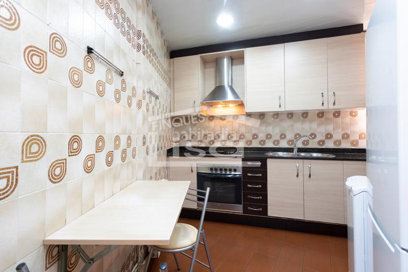 Foto cae05506-5074-46ed-a194-2ed8f1b8a973. Etagenwohnung mit heizung in Baix Guinardó Barcelona