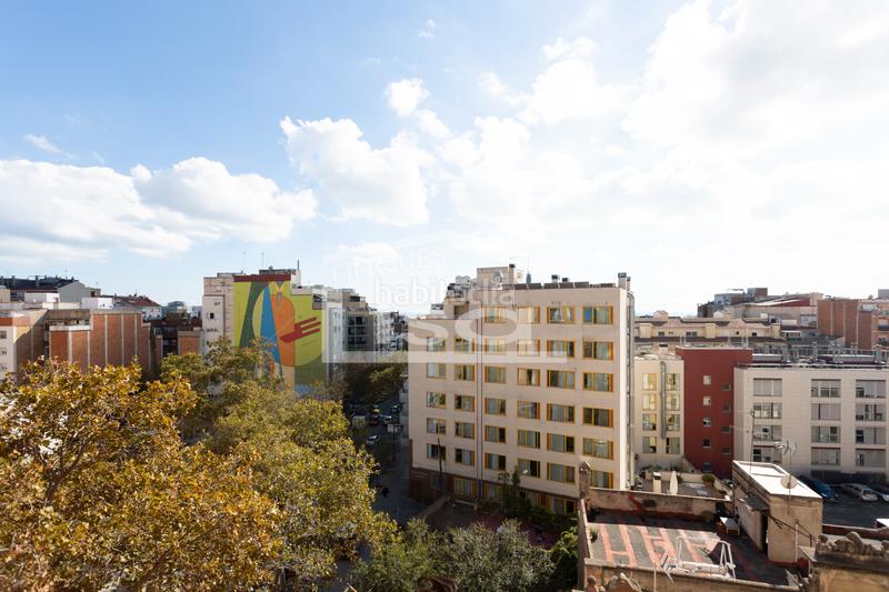 Foto f19a8549-931c-44d2-bcc8-9984a193df17. Etagenwohnung mit heizung in Baix Guinardó Barcelona