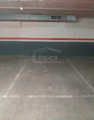 Lloguer Aparcament cotxe  Carrer de sardenya. Se alquila parking en sardenya con llull