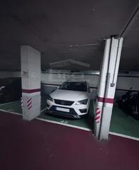 Posto auto  Carrer de sardenya 388. ¡garaje en venta en la calle sardenya!