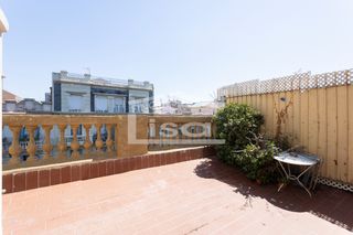 Pis  Carrer de casanova. �tico con terraza privativa y vistas abiertas en el coraz�n de l