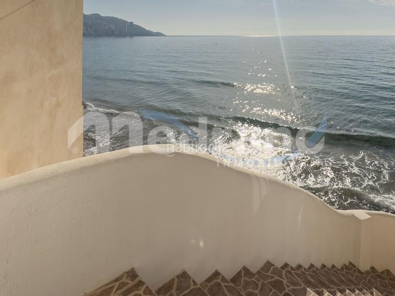 Foto 0be1c6f8-6882-4060-9458-27823d1cf120. Piso  1 linea de playa de levante en Playa Levante Benidorm