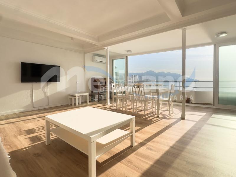 Foto 83971a13-e384-4023-b5fc-54391f0a749b. Piso  1 linea de playa de levante en Playa Levante Benidorm