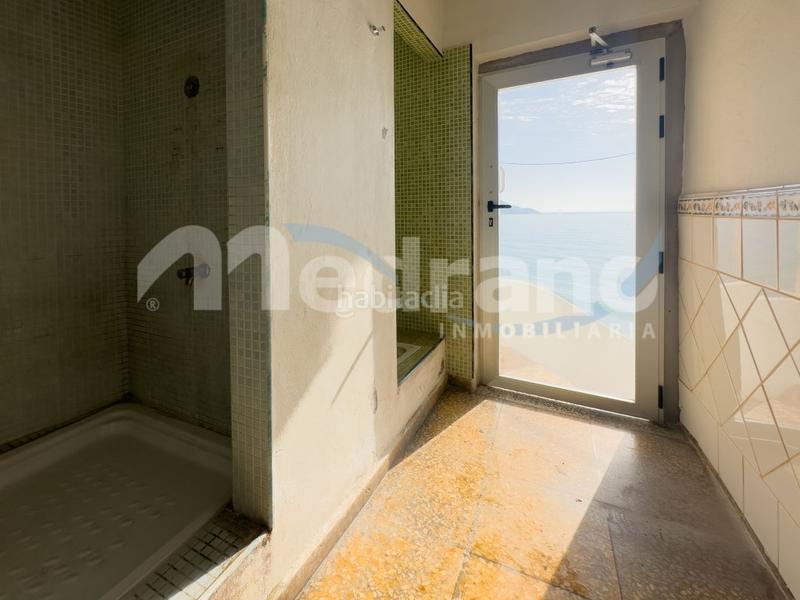 Foto cee0a62f-a730-4dc7-90ab-373a5009ca38. Piso  1 linea de playa de levante en Playa Levante Benidorm