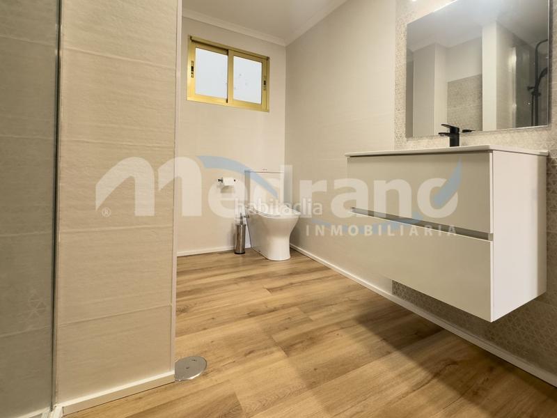 Foto d1c8f589-a7c1-48d7-b108-fbd64be30a2b. Piso  1 linea de playa de levante en Playa Levante Benidorm