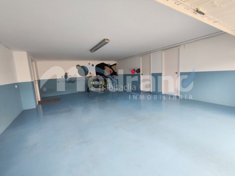 Foto a8719911-6c0f-493e-9a62-cfe51279219b. Xalet amb aparcament piscina a Urbanizaciones Benidorm
