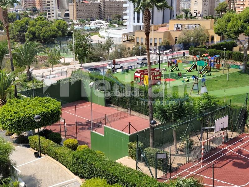 Foto 77fcec6c-3da8-4dc8-955d-7f9603f86d41. Piso  de 2 dormitorios en playa de poniente, en Benidorm