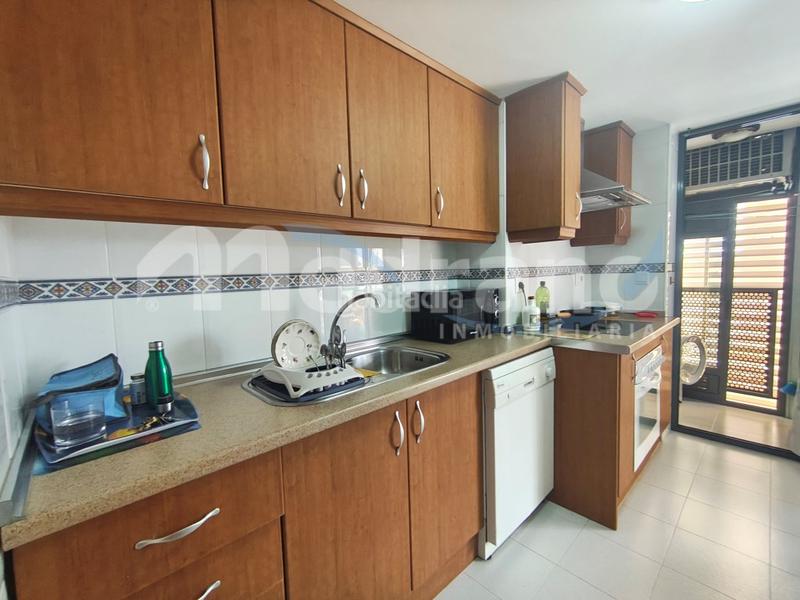 Foto bc4e04ec-ac32-4d5e-bc26-a97279cfab9a. Piso  de 2 dormitorios en playa de poniente, en Benidorm