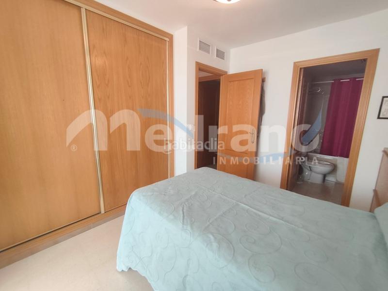 Foto f0d59bf5-706a-48ba-83e6-62f83c12d389. Piso  de 2 dormitorios en playa de poniente, en Benidorm