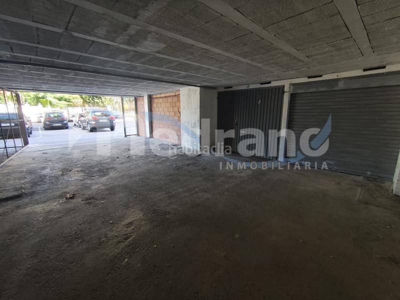 Foto 3b6c44ed-651f-47f1-b6c5-649cfbf0fd2b. Autoparkplatz in Rincón Bajo Benidorm