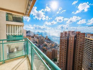Pis  Calle terral. Se vende apartamento en 2º linea de la cala de villajoyosa