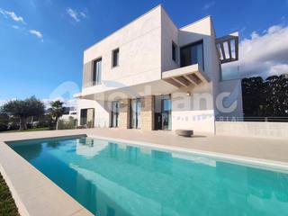 Maison  Calle praga. Villa en venta en golf bahia