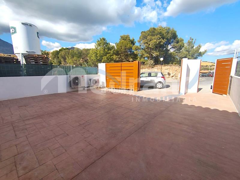 Foto 8d01238d-cbb1-452c-a3a9-3575de3590cd. Casa amb aparcament a Montebello - Nou Espai Nucia (la)