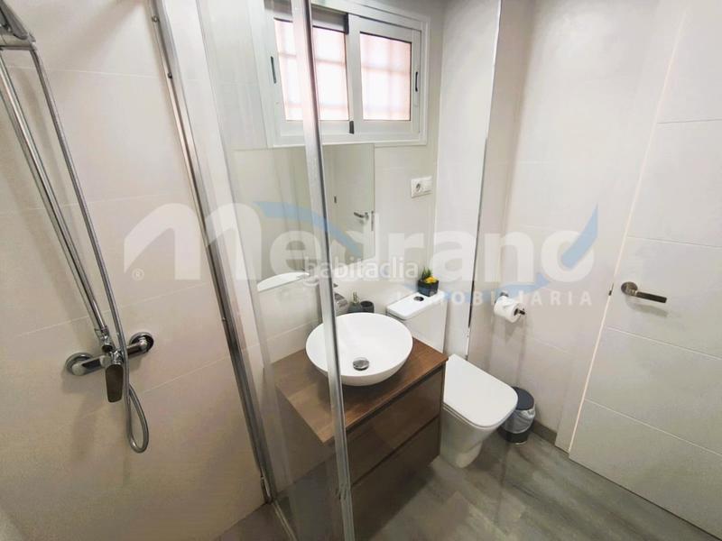 Foto 24bdf317-bd4f-4080-86bb-0b5b37164866. Rent studio with parking pool in Rincón Bajo Benidorm