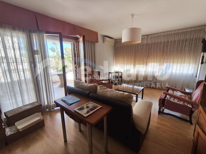 Foto 1123e0c8-1bec-4c42-a7e9-49c176ea7860. Xalet amb aparcament piscina a Urbanizaciones Benidorm