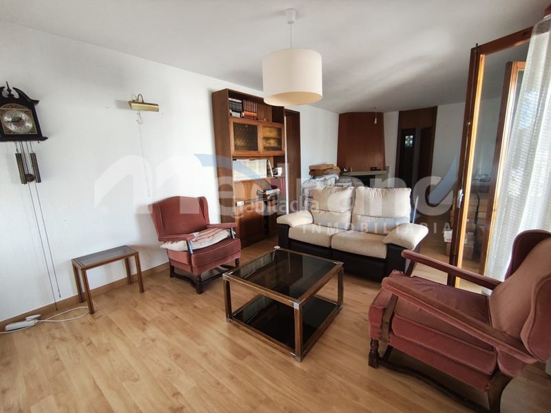 Foto 144e3354-eb9f-428c-85ca-949a6e4d2134. Xalet amb aparcament piscina a Urbanizaciones Benidorm