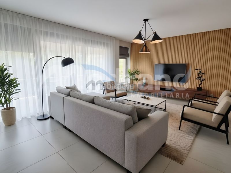 Foto 19e9d663-6170-4858-9919-5d5404da5e08. Xalet amb aparcament piscina a Urbanizaciones Benidorm