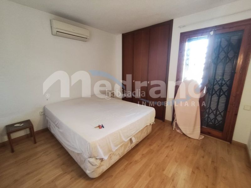 Foto 2e072e02-c4e0-4e95-9ad5-ee26bf043fdb. Xalet amb aparcament piscina a Urbanizaciones Benidorm