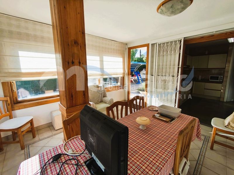 Foto 4ccae467-9068-45f0-be98-c3a6de063590. Xalet amb aparcament piscina a Urbanizaciones Benidorm