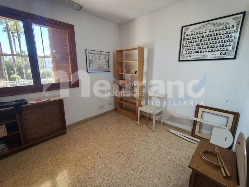 Foto c7e81782-f1ff-416e-8017-75aeb4c97463. Xalet amb aparcament piscina a Urbanizaciones Benidorm