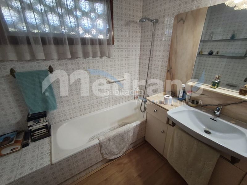 Foto d75defcd-c809-4c7d-b37a-80e375bae178. Xalet amb aparcament piscina a Urbanizaciones Benidorm