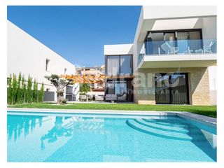 Casa  Calle paris. Última villa exclusiva disponible en sierra cortina, finestrat