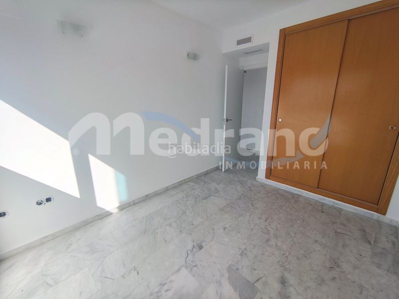 Foto 4b60fa43-69e9-4079-89a3-7cfea715a6ab. Pis amb calefacció aparcament piscina a Rincón Alto Benidorm